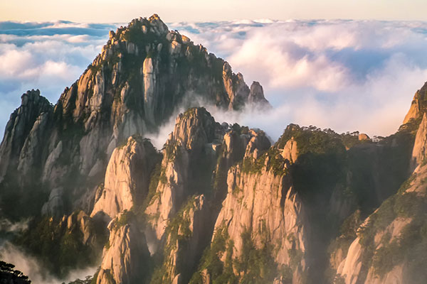 什么时候去黄山人最少 几月份去黄山人最少